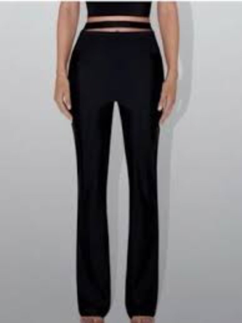 Khy low-rise flare pants– Size Large (L)